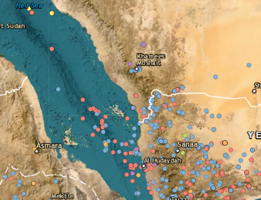Houthi attack leads to a large oil leak in the Red Sea