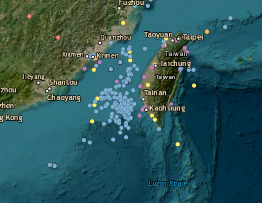 30 Chinese military aircraft and nine naval vessels tracked around Taiwan