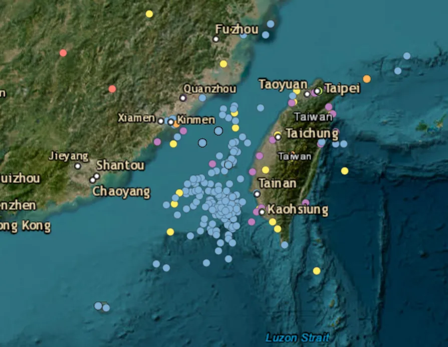 Ten Chinese military aircraft and seven naval vessels tracked around Taiwan