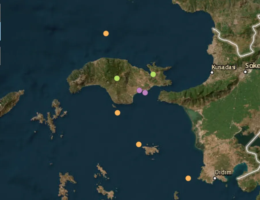 Migrant boat sinks near Samos